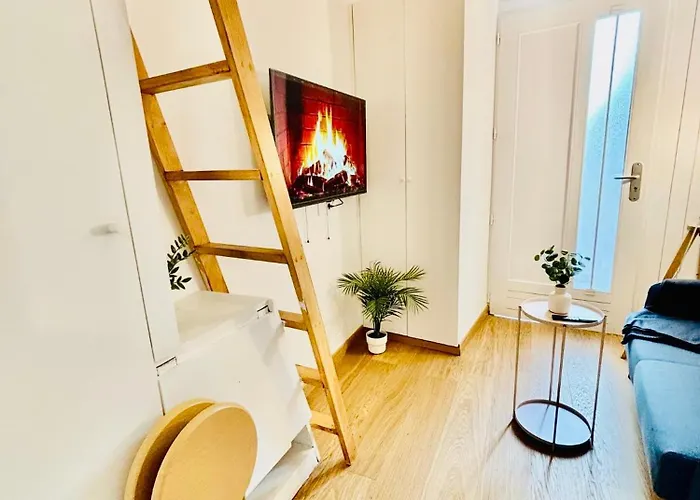 Penthievre Champs Elysee * Paris